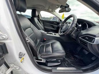 Jaguar XE 2.0d Prestige Auto Euro 6 (s/s) 4dr