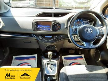 Toyota Yaris VVT-I ICON HYBRID