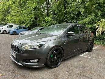 Ford Focus 1.0T EcoBoost ST-Line Euro 6 (s/s) 5dr