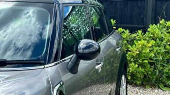 MINI Countryman 1.5 7.6kWh Cooper SE Classic Auto ALL4 Euro 6 (s/s) 5dr