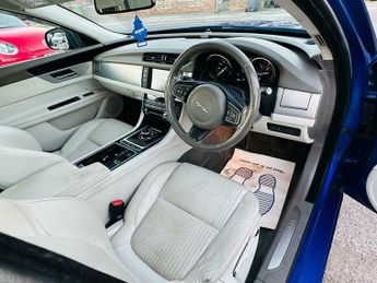 Jaguar XF 2.0d Prestige Auto Euro 6 (s/s) 4dr