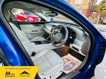 Jaguar XF 2.0d Prestige Auto Euro 6 (s/s) 4dr
