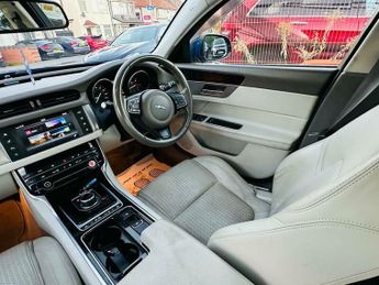 Jaguar XF 2.0d Prestige Auto Euro 6 (s/s) 4dr