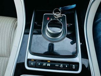 Jaguar XF 2.0d Prestige Auto Euro 6 (s/s) 4dr