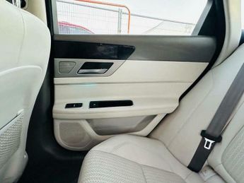 Jaguar XF 2.0d Prestige Auto Euro 6 (s/s) 4dr