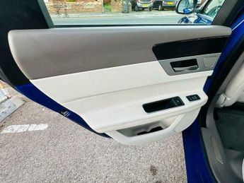 Jaguar XF 2.0d Prestige Auto Euro 6 (s/s) 4dr