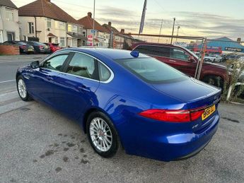 Jaguar XF 2.0d Prestige Auto Euro 6 (s/s) 4dr