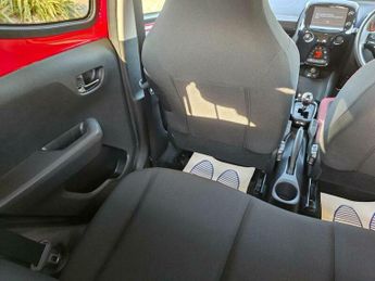 Toyota AYGO 1.0 VVT-i x-cite 4 Red Bi-Tone x-shift Euro 6 5dr