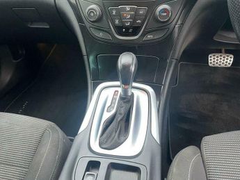 Vauxhall Insignia 2.0 CDTi SRi VX Line Nav Auto Euro 5 5dr