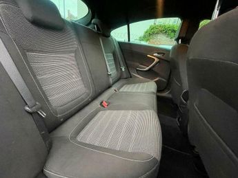 Vauxhall Insignia 2.0 CDTi SRi VX Line Nav Auto Euro 5 5dr