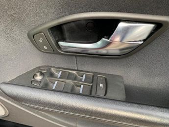 Land Rover Discovery Sport 2.0 TD4 HSE Auto 4WD Euro 6 (s/s) 5dr