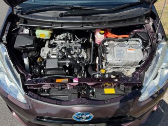 Toyota Aqua 1.5 HYBRID-FRESH IMPORT-VERIFIED MILES CARVX+BIMTA+GUARANTEED MI