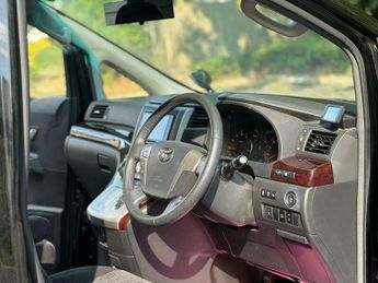 Toyota Vellfire Z