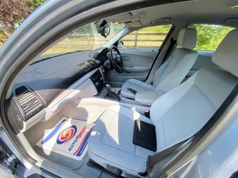 BMW 1 SERIES 2.0 118i SE Steptronic Euro 4 5dr
