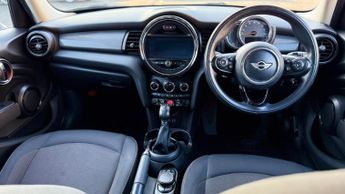 MINI Cooper Cooper Sport C Auto (5Dr)