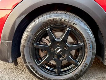 MINI Cooper Cooper Sport C Auto (5Dr)