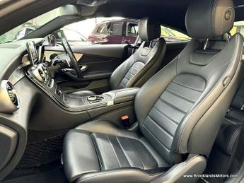 Mercedes C Class C 220 D AMG LINE [8X SERVICES, SAT NAV, LEATHER, HEATED SEATS & 