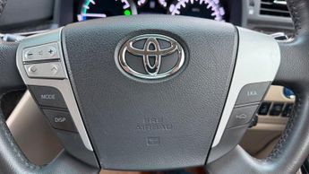 Toyota Alphard Toyota Alphard Hybrid