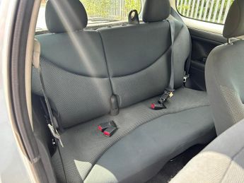 Toyota Yaris VVTI T SPIRIT