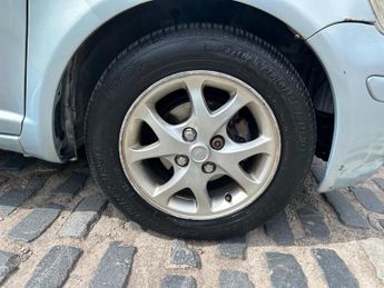 Toyota Yaris VVTI T SPIRIT
