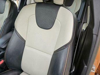 Volvo V40 1.6 D2 Lux Powershift Euro 5 (s/s) 5dr