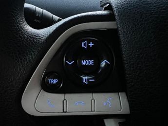 Toyota Prius VVT-I ACTIVE