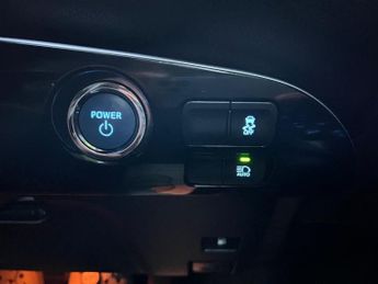 Toyota Prius VVT-I ACTIVE