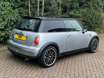 MINI Hatch COOPER