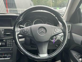 Mercedes-Benz E Class 1.8 E200 CGI BlueEfficiency SE Tiptronic Euro 5 (s/s) 2dr