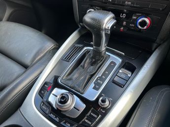 Audi Q5 2.0 TDI S line Plus SUV 5dr Diesel S Tronic quattro Euro 5 (s/s)