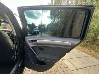 Volkswagen Golf 1.2 TSI BlueMotion Tech S DSG Euro 5 (s/s) 5dr
