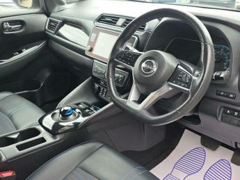 Nissan Leaf 39kWh N-Connecta Auto 5dr