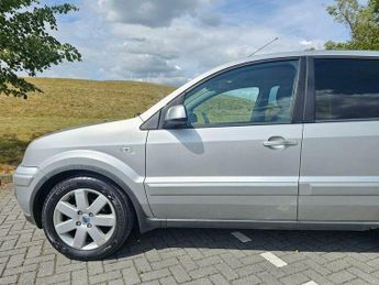 Ford Fusion 1.6 Plus 5dr