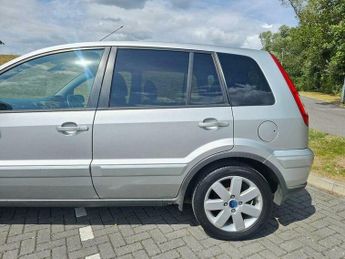 Ford Fusion 1.6 Plus 5dr