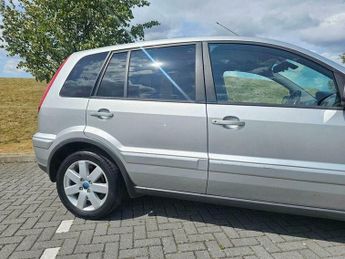 Ford Fusion 1.6 Plus 5dr