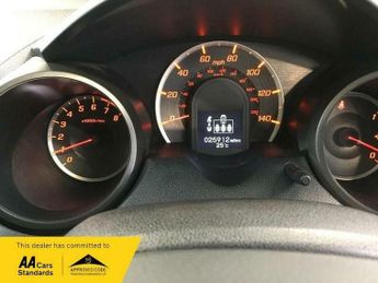 Honda Jazz 1.4 i-VTEC ES PLUS AUTOMATIC ONLY 25980 MILES!!