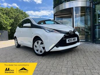 Toyota AYGO 1.0 VVT-i x-play Hatchback 5dr Petrol Manual Euro 5 Euro 5 (68 p