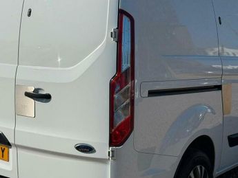 Ford Transit Custom 1.0 340 EcoBoost 13.6kWh Trend Auto L1 H1 Euro 6 5dr