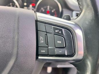 Land Rover Discovery Sport 2.0 TD4 SE Tech Auto 4WD Euro 6 (s/s) 5dr