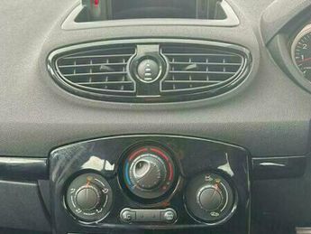 Renault Clio 1.6 VVT Dynamique TomTom Sport Tourer Auto Euro 5 5dr