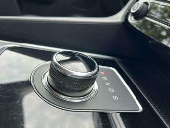 Jaguar F-Pace 2.0 D180 Prestige Auto AWD Euro 6 (s/s) 5dr