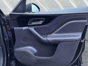 Jaguar F-Pace 2.0 D180 Prestige Auto AWD Euro 6 (s/s) 5dr