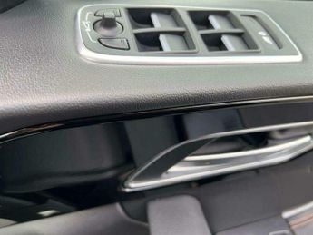 Jaguar F-Pace 2.0 D180 Prestige Auto AWD Euro 6 (s/s) 5dr