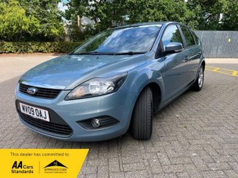 Ford Focus 1.6 Zetec Hatchback 5dr Petrol Automatic (184 g/km, 99 bhp)