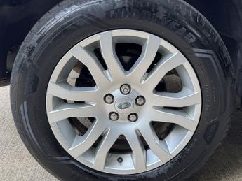 Land Rover Freelander 3.2 i6 HSE SUV 5dr Petrol Auto 4WD Euro 4 (233 ps)