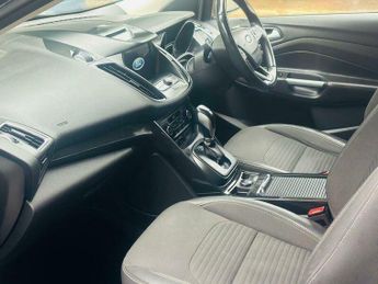 Ford Kuga TITANIUM EDITION