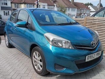Toyota Yaris 1.33 Dual VVT-i TR Hatchback 5dr Petrol Manual Euro 5 (101 ps)