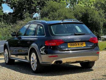 Audi A4 2.0 TDI S Tronic quattro Euro 5 (s/s) 5dr