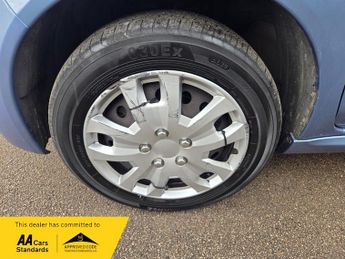 Nissan Micra 1.2 16v Acenta Hatchback 5dr Petrol Automatic (159 g/km, 79 bhp)