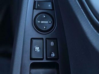 Hyundai Ioniq 1.6 h-GDi 8.9kWh Premium DCT Euro 6 (s/s) 5dr